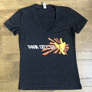 Park City Utah Snowboard V Neck T Shirt Women’s M